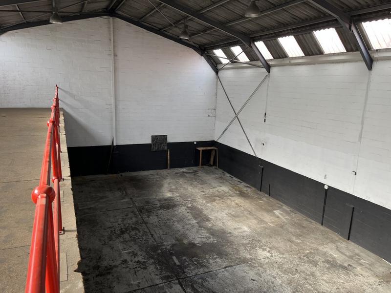 To Let commercial Property for Rent in Killarney Gardens Western Cape